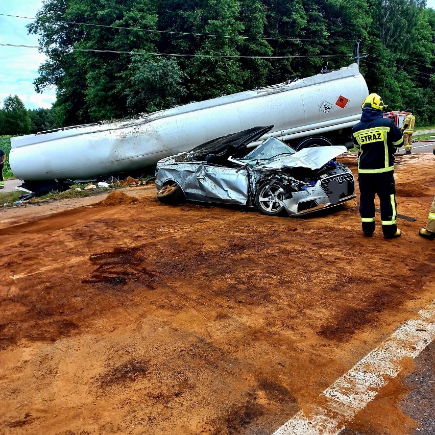 Cisów. Dwa wypadki na drodze krajowej nr 8 Białystok - Augustów. Jedna osoba nie żyje [ZDJĘCIA]