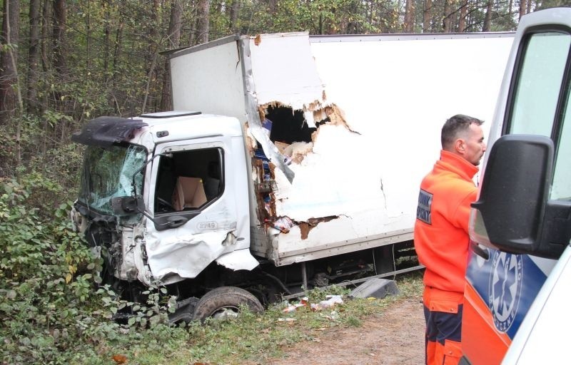 Wypadek ciężarówek koło Górna