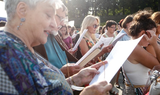 3 września 2016 r.,przy Fontannie Multimedialnej w Rzeszowie, odbyła się akcja publicznego czytania „Quo vadis” Sienkiewicza