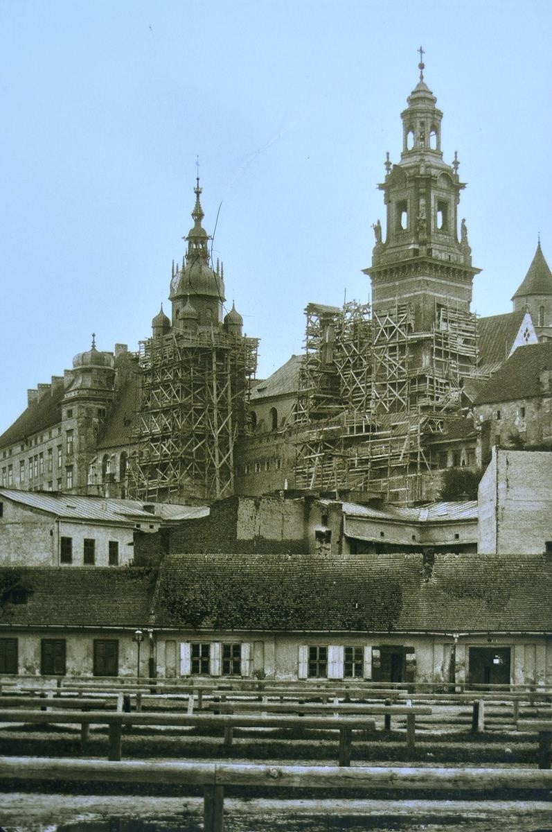 Katedra na Wawelu w trakcie prowadzonych prac...
