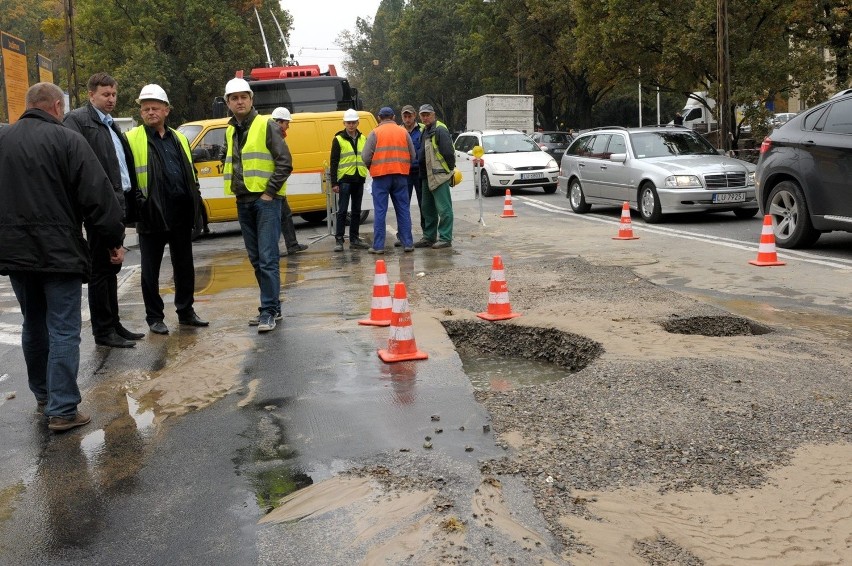 Awaria sieci wodociągowej przy Al. Racławickich