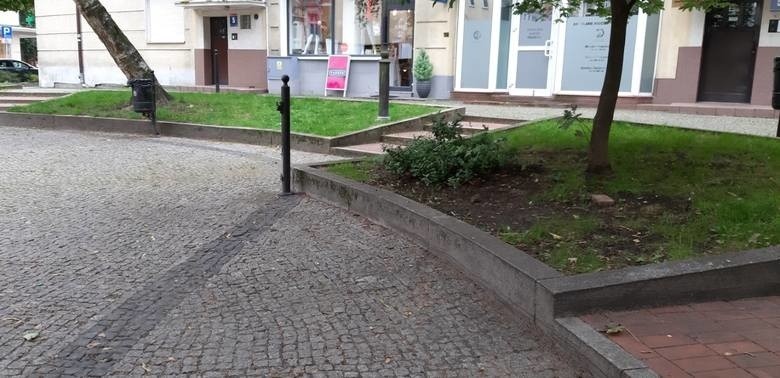 Prezydent Słupska wyjaśnia brak ławek na ulicy Bema 