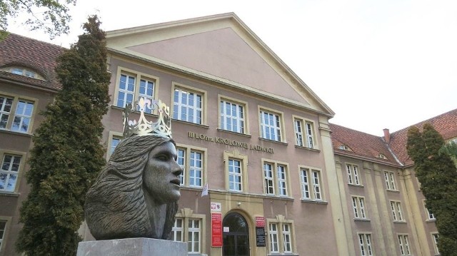III Liceum Ogólnokształcące im. Królowej Jadwigi  w Inowrocławiu