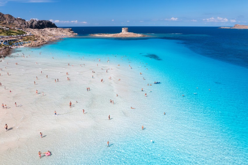 Odkryj prawdziwe raje dla plażowiczów na Sardynii.