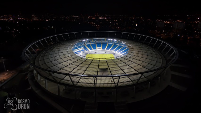 Nocna iluminacja Stadionu Śląskiego (KosmodronPhotography)