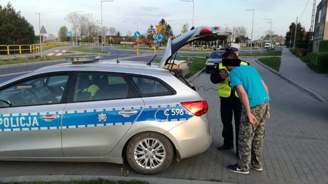 Trzeźwość ponad pół tysiąca kierowców skontrolowali dziś (poniedziałek) policjanci z Wąbrzeźna