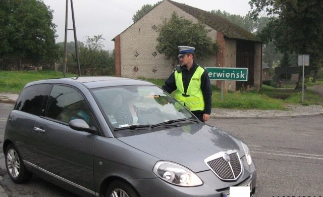 Policjanci w trakcie weekendu sprawdzali trzeźwość kierowców.