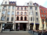 Toruń. Jest nowy najemca lokalu przy Rynku Staromiejskim 25! Spółka Zeiko ma ten sam adres i jest członkiem wspólnoty kamienicy