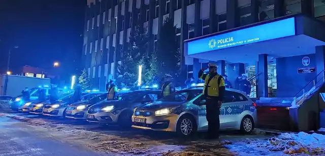 Policjanci jaworznickiej komendy, dołączyli 5 grudnia do ogólnopolskiej akcji, podczas której oddali hołd tragicznie zmarłym kolegom z Wrocławia. Pamięć funkcjonariuszy, którzy zmarli w szpitalu po wcześniejszym postrzale w głowę w czasie wykonywania czynności służbowych, uczczono honorowym szpalerem, minutą ciszy, wyciem policyjnych syren i klaksonów oraz sygnałami świetlnymi.