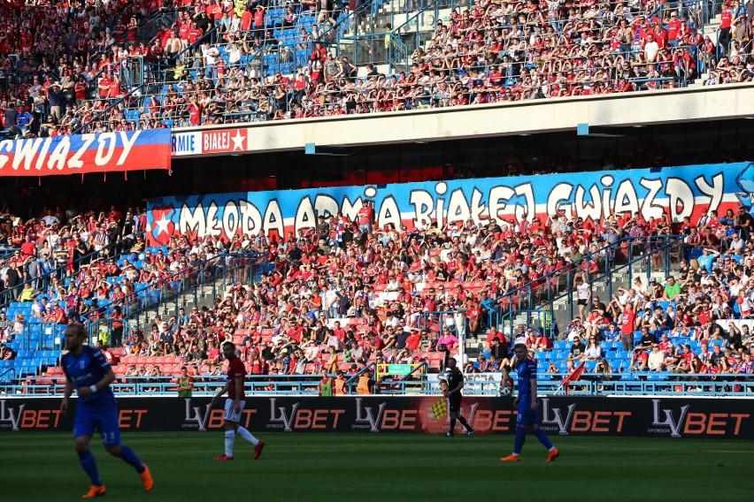 Wisła Kraków - Lech Poznań: Fantastyczne pożegnanie Pawła Brożka z kibicami „Białej Gwiazdy"! Gol w ostatnim meczu w ostatniej minucie!  