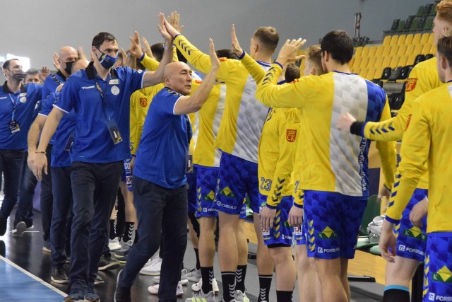 Łomża Vive Kielce przegrało z Flensburgiem 28:31.