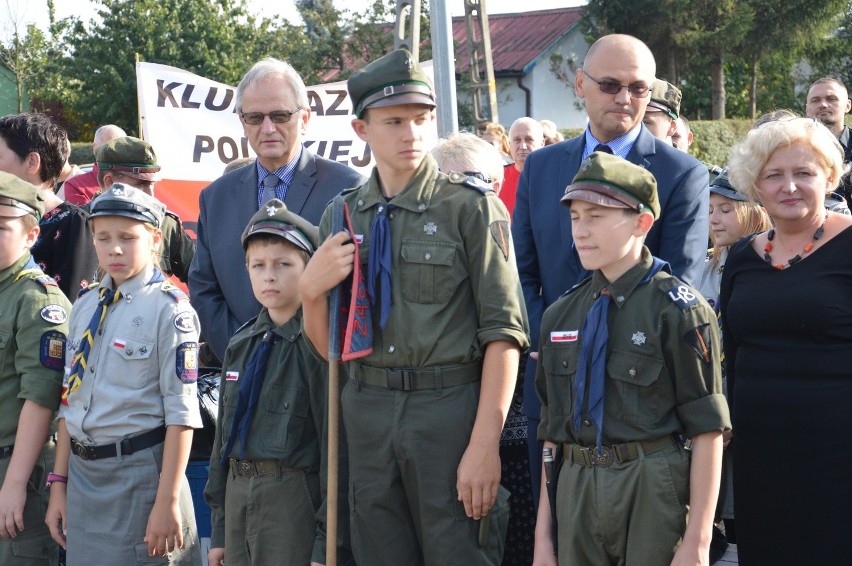 Rondo na os. Piastów zyskało nazwę Batalionu Zośka [FOTO]