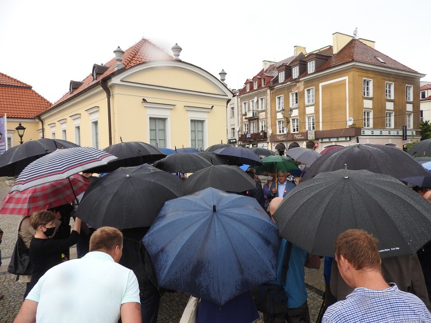 Społeczny Komitet Poparcia Andrzeja Dudy zaprezentował się...