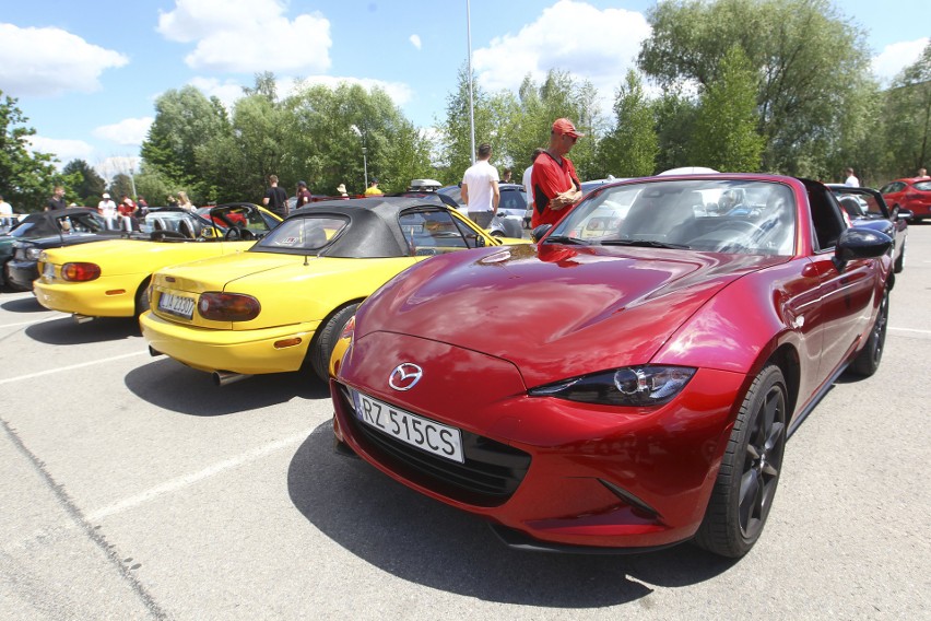 Mazda Day 2022. W Rzeszowie odbył się Podkarpacki Zlot Miłośników Mazdy. Było co oglądać! [ZDJĘCIA]