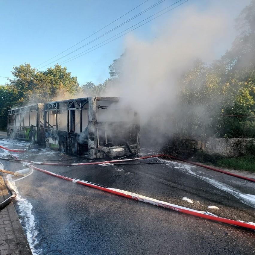 Poranny pożar autobusu