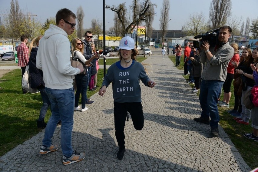 Bieg w kasku 2014: Dziewczyny promują Politechnikę Poznańską