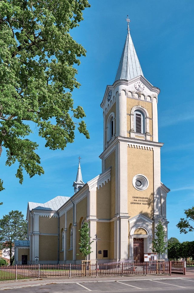 Będzie wymiana pokrycia dachu na kościele świętego Józefa w Nisku wraz z wieżami z blachy ocynkowanej na blachę miedzianą