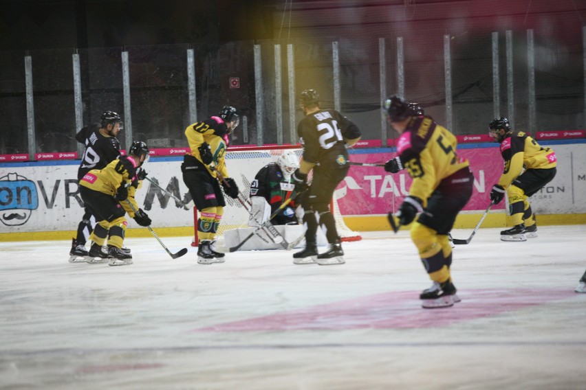 Tauron KH GKS Katowice wziął rewanż na GKS Tychy (5:2). Na...