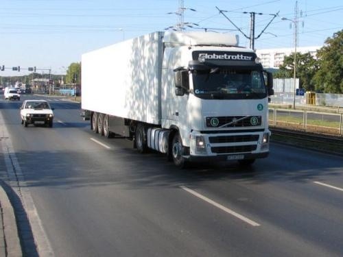 Fot. Tomasz Gola: Z możliwości czasowego wycofania pojazdu z ruchu mogą skorzystać m.in. właściciele samochodów ciężarowych.