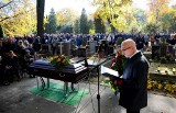 Tłumy krakowian pożegnały byłego dyrektora Zespołu Szkół Łączności. Prof. Antoni Borgosz spoczął na Rakowicach