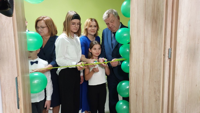 Ekopracownia – zielone serce szkoły w Bałtowie uroczyście otwarta. Dzieci będą się uczyć ekologii. Zobacz wideo i zdjęcia