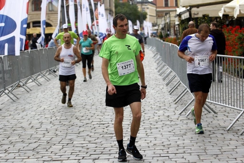 Maraton Wrocław - ZDJĘCIA - zawodnicy z numerami 1401 - 1600