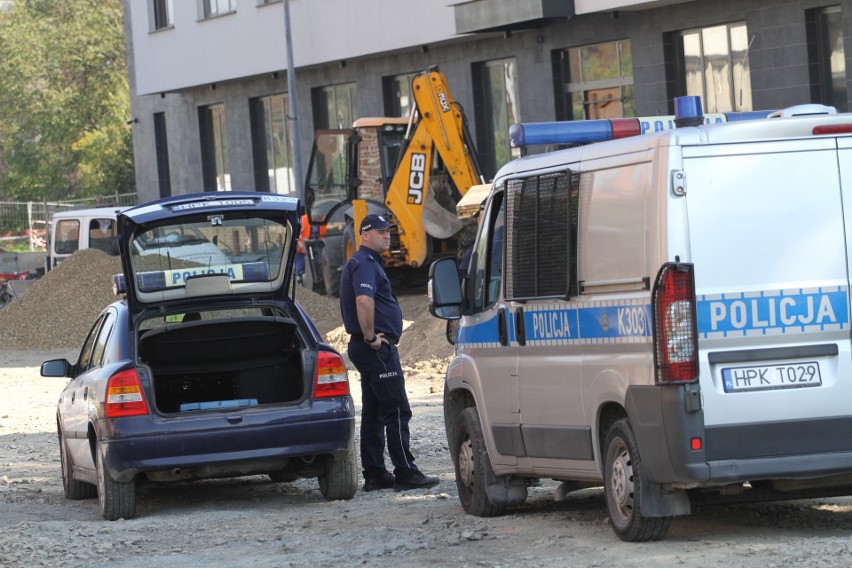 Niewybuch na placu budowy! Ewakuacja sądów i prokuratur w Tarnobrzegu (WIDEO, zdjęcia)