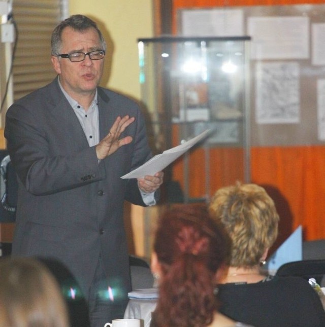 Wykład dr Dariusza Dybka cieszył się dużym zainteresowaniem uczniów Zespołu Szkół.