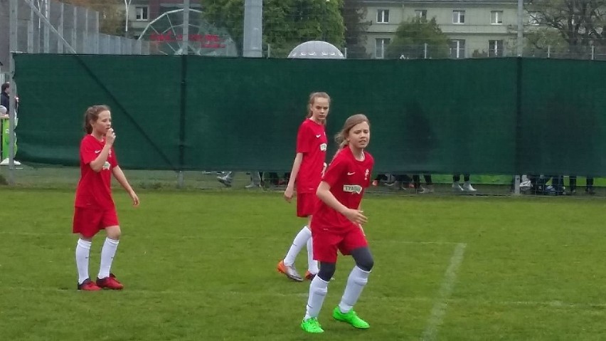 „Z Podwórka na Stadion o Puchar Tymbarku”. Dziewczęta z Baćkowic zajęły szesnaste miejsce w Polsce