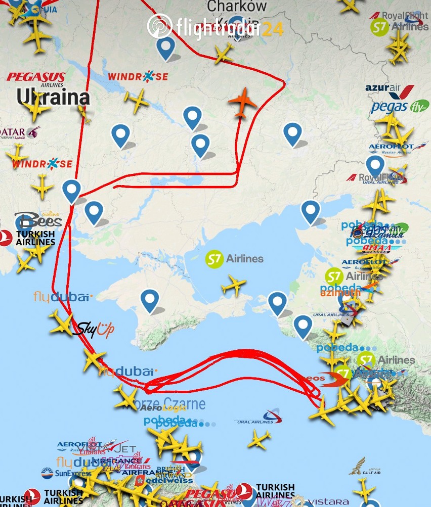 Przerażające i smutne niebo nad Ukrainą, samoloty omijają...
