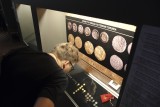 Muzeum w Toruniu okradane przez dziewięć lat. W maju wreszcie ruszy proces kustosza i numizmatyka!