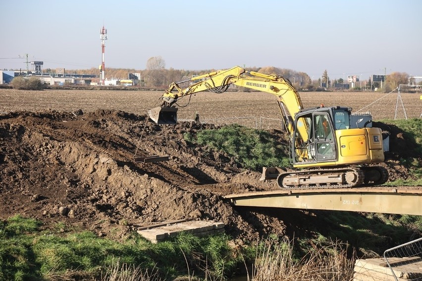 Powstaje kładka pieszo-rowerowa nad Ślęzą. Połączy dwa osiedla Wrocławia