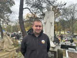 "Kieleccy Patrioci" zapraszają na wspólne oddanie czci polskim bohaterom. Modlitwa i zapalenie zniczy na Cmentarzu Partyzanckim w Kielcach