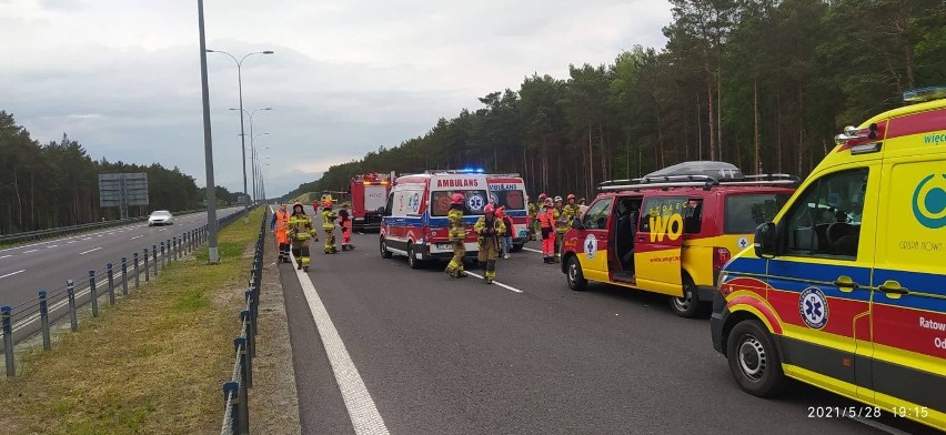 Informację o wypadku na autostradzie A1 w Nowych Marzach w...