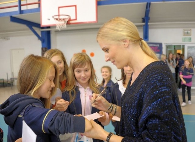 Chciałabym, żeby jak najwięcej dzieci mogło cieszyć się pięknym uśmiechem - mówi  Halina Mlynkova.