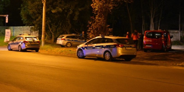 Zobacz kolejne zdjęcia. Przesuwaj zdjęcia w prawo - naciśnij strzałkę lub przycisk NASTĘPNE