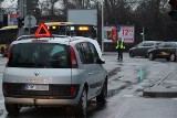 Zepsute auto zablokowało południe Wrocławia. Policja kierowała ruchem