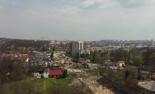 Kraków. Postępują prace związane z budową linii tramwajowej do Górki Narodowej [ZDJĘCIA]