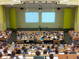 ZUS przypomina. O czym musi pamiętać student, który dorabia do renty rodzinnej?