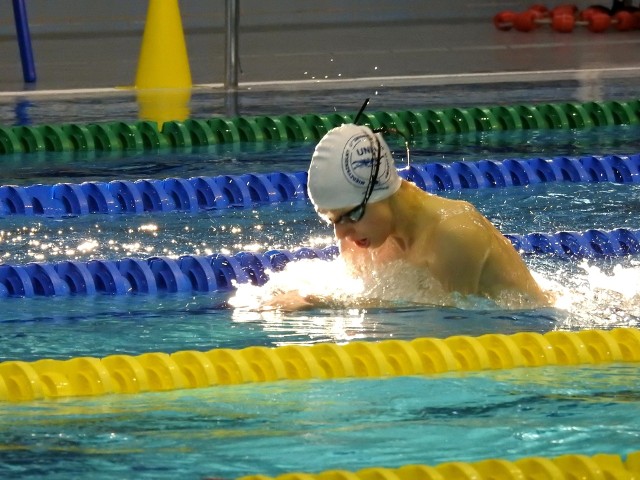 19 medali, pobity rekord okręgu i 3 miejsce w klasyfikacji drużynowej w kategorii młodzik - tak buscy pływacy zakończyli Letnie Mistrzostwa Okręgu Świętokrzyskiego.