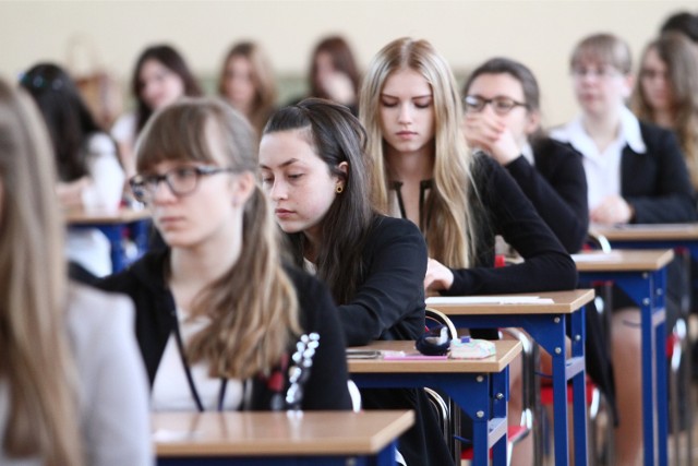 Egzamin gimnazjalny 2015: Niemiecki, poziom podstawowy [ODPOWIEDZI, ARKUSZE CKE]