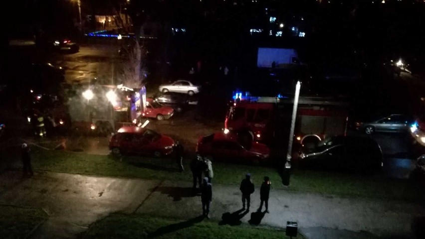 Pożar w Czeladzi: paliła się piwnica bloku na os. Dziekana