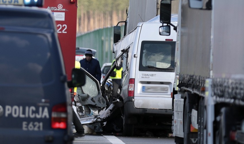 Do tragicznego wypadku doszło we wtorek 29 marca na S3 na...