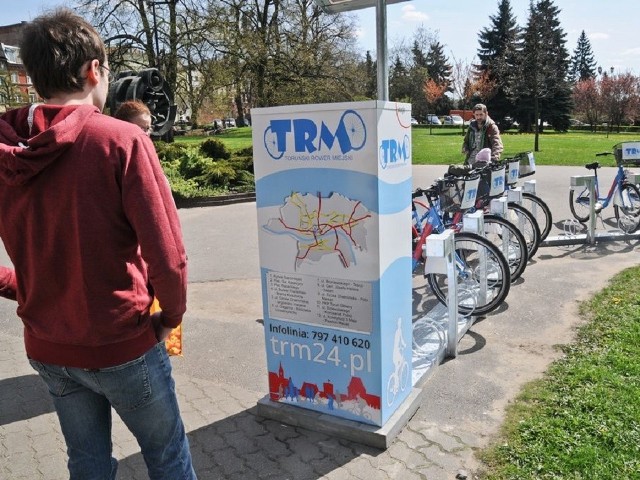 O przynajmniej sześć nowych stacji powiększy się w tym roku sieć wypożyczalni roweru miejskiego.