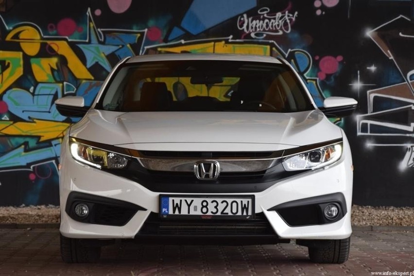 Honda Civic 1.5 VTEC Turbo...