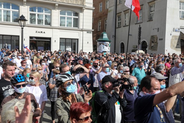 06.06.2020 krakowrynek glowny wiec spotkanie konwencja wyborcza rafal trzaskowski kampania prezydencka  fot. anna kaczmarz / dziennik polski / polska press