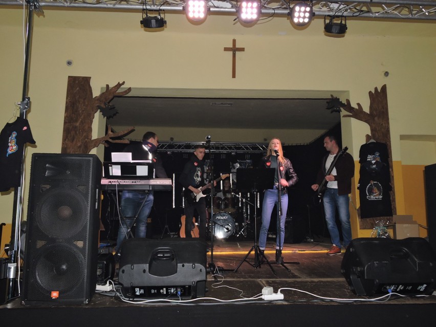 WOŚP w Goworowie: można było wylicytować oprawę muzyczną zespołu na imprezie prywatnej!