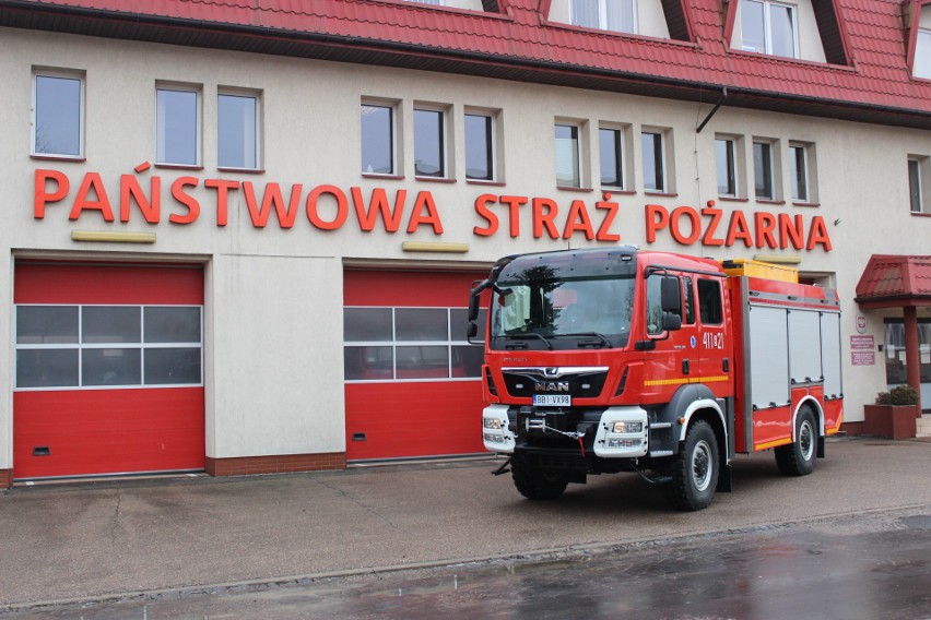 Uroczyste przekazanie dwóch wozów pożarniczych dla strażaków z pow. bielskiego (zdjęcia)