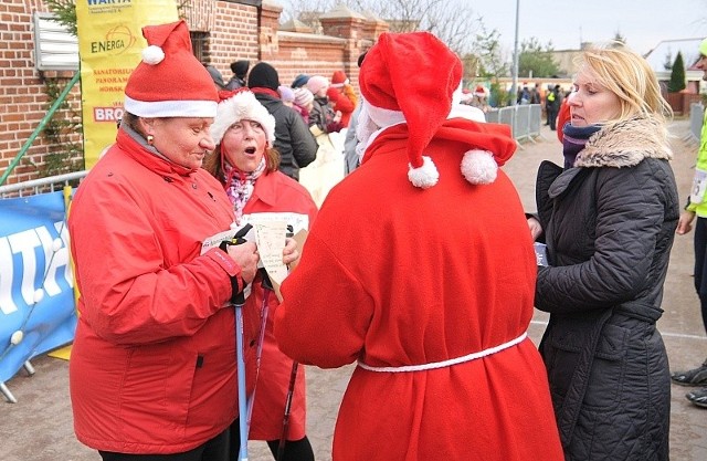 III Mikołajkowe 2 Mile Morskie Nordic Walking POWITANIE ZIMY Jarosławiec