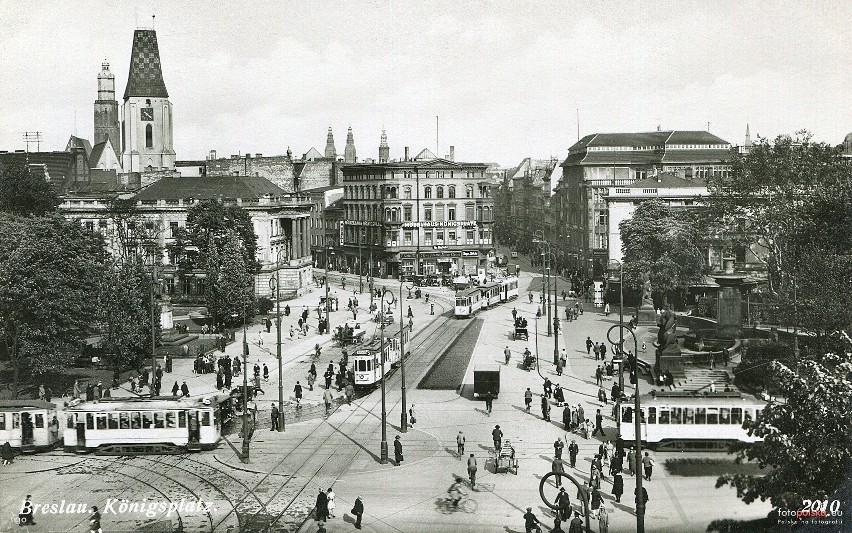 Obecny plac Jana Pawła II, widok w kierunku ul. Świętego...